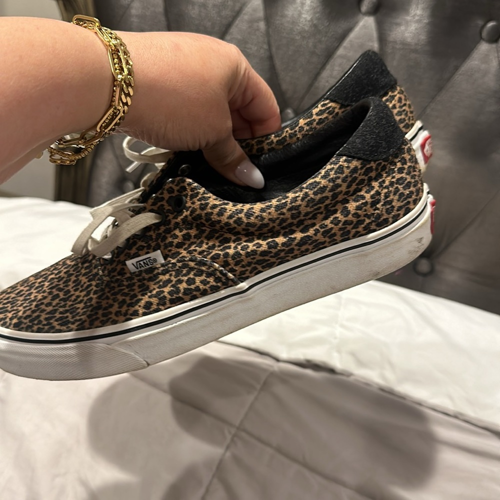 Leopard vans - Picture 2 of 7